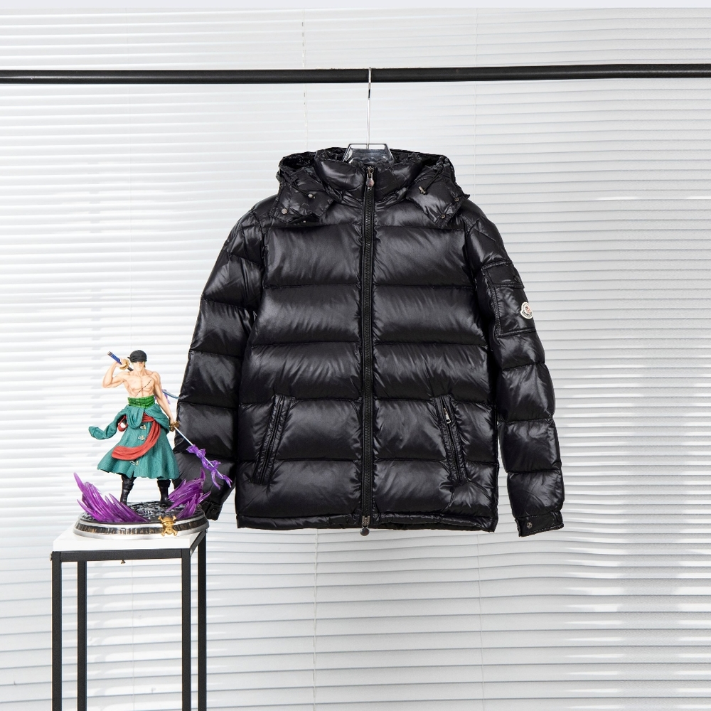 Moncler black men's fashionable down jacket